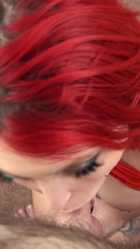 Taylor Nicole làm joi trong khi bú cặc