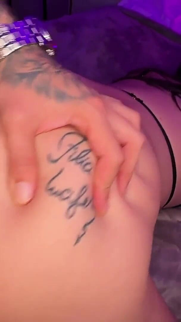 POVLatinGirl: La Bellissima Modella Cilena Mia Bunny Ama Succhiarti Il Cazzo...