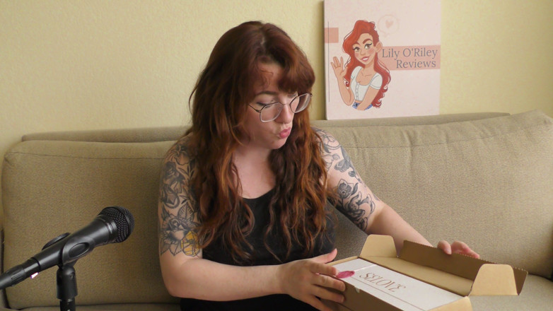 Lily O'Riley: NSFW Recenzie a baghetei Vela din Selove
