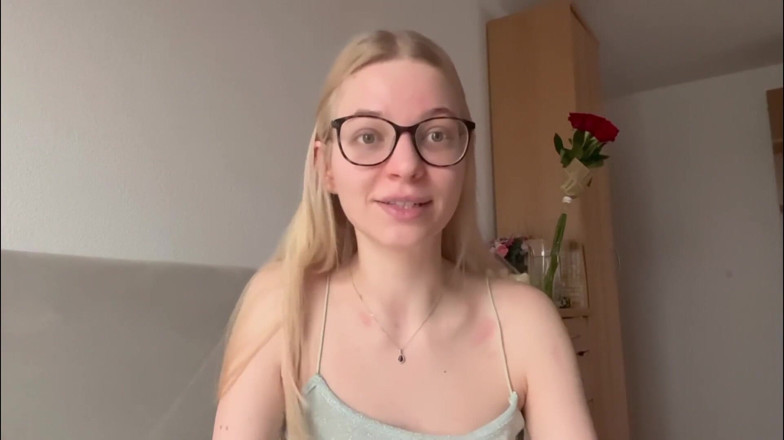 Goddess_Bella_Rae: Why Are so Many Adult Men Submissive