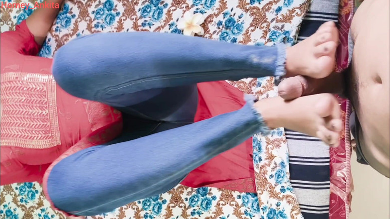 Horney_Ankita: BBC Získejte Desi indickou nevlastní sestru Těsnou kundičku, aby ji...