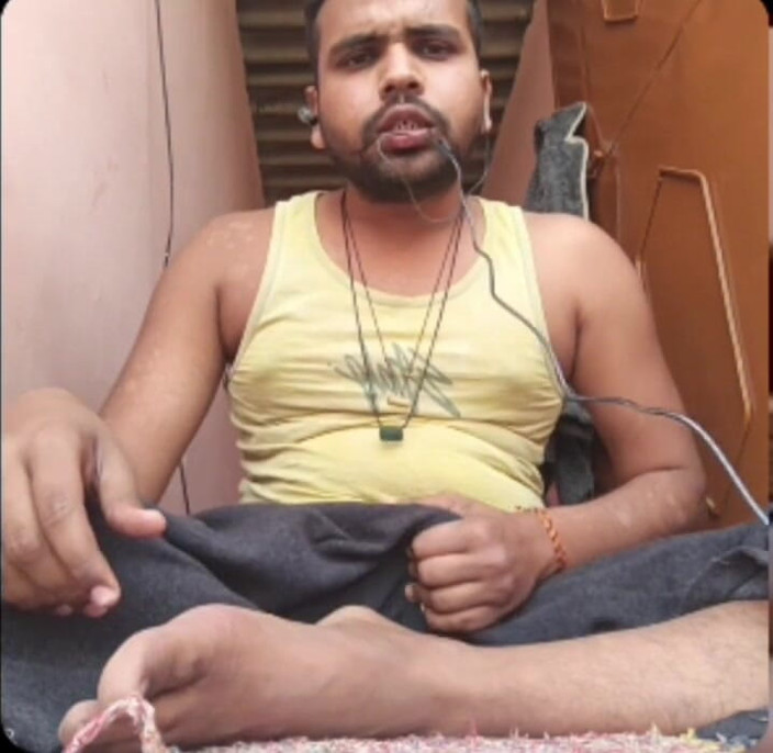 IsmaatDeva: Ismaatdeva estava apenas se fodendo enquanto assistia