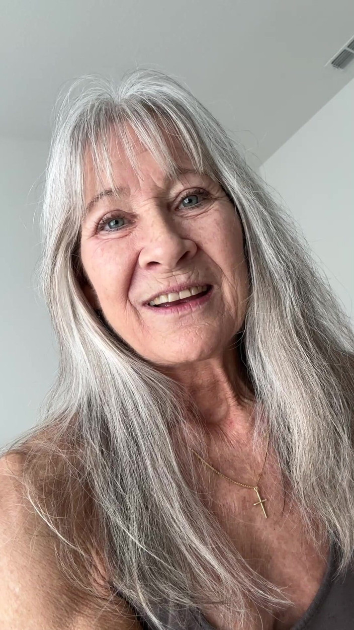 Leilani Lei: Buna dimineaţa!