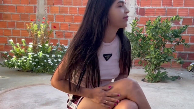 Xhacamisinha: Larissa fa un pompino indimenticabile al suo capo e si...