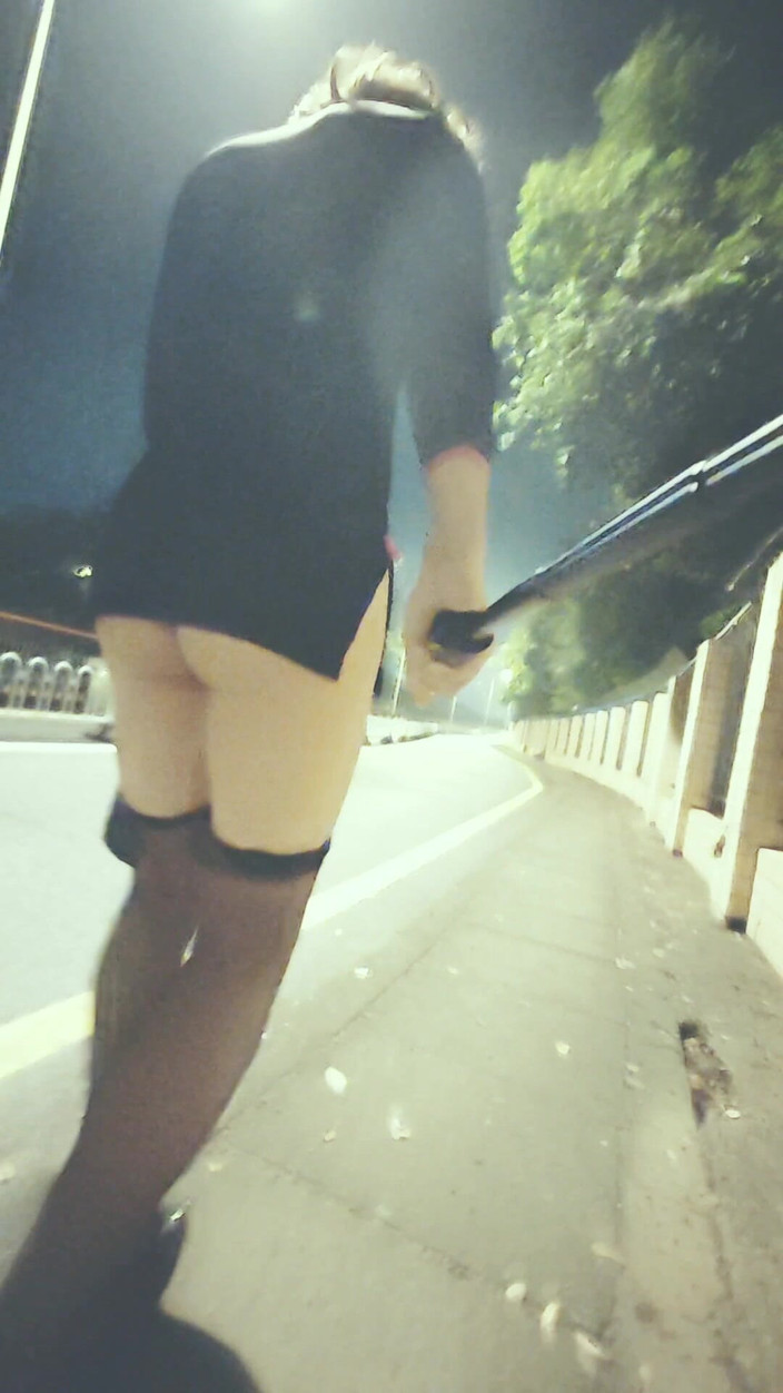 cd_vv: Pantat besar pseudo-pacar vivi terekspos di luar ruangan bagian 9