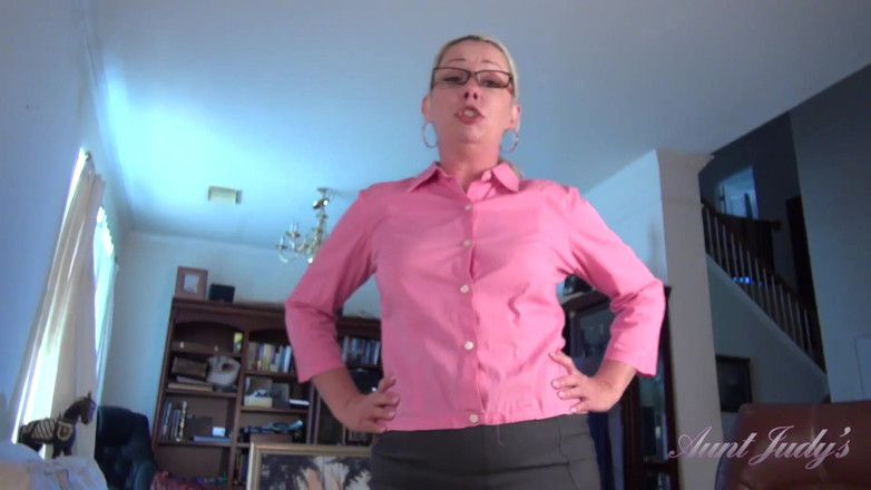 Aunt Judy's: Auntjudys - tu tía peluda milf Liz te deja correrte en...