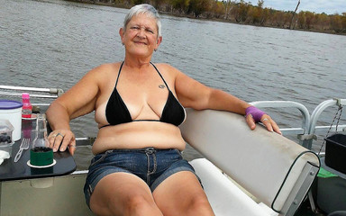 No morals pictures: Druhá část dárku k narozeninám