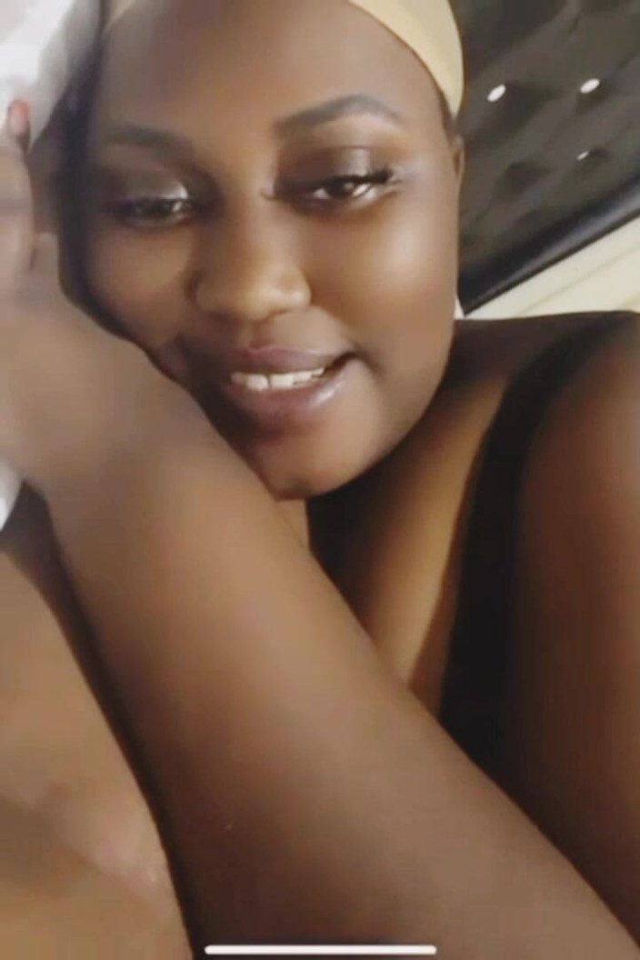 Me and my new slut: Chica gorda de ébano tiene un gran coño gordo y se...