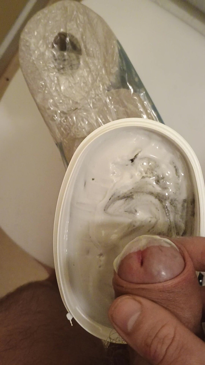 Ed Eden: Lízání zmrzliny