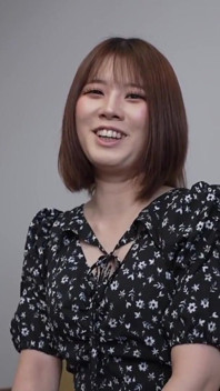 Si cantik pejabat Osaka yang luar biasa menunjukkan daya tarikannya yang tidak dapat ditunjukkan dalam pertemuan intim dan dipenuhi ghairah