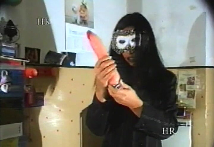 Italian swingers LTG: 스캔들 비디오! 집에서 이민자를 따먹는 시코니치아 여성 - 음란한 여성의 전시회!