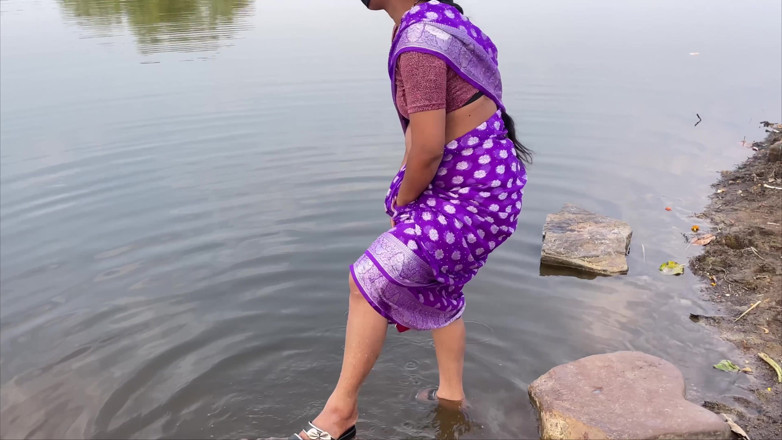 Raniki chut: Hermosa india al aire libre, sexo privado, completo audio hindi