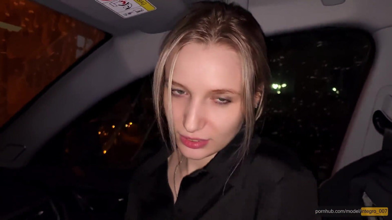 Stacy Starando: 차에서 나를 빨아주겠다고 다시 제안한 의붓여친은 아무것도 할 수 없었고 영화를 찍어야 했다.
