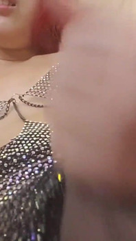 Chainmail Warrior Reina Hanno Polishes Her Rod with Oiling