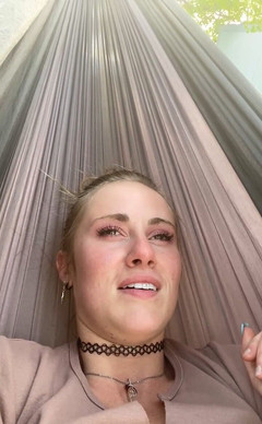 April Sparx: Stream spuštěn