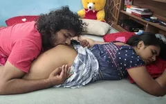 Desi Malayali-koppel hete seks in huis, Mallu-koppel hete seks in nachtjama, Maleise vrouw nachtjaap verwijderen en seks met vriendje