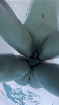 Numi Liam Underwater Compilation