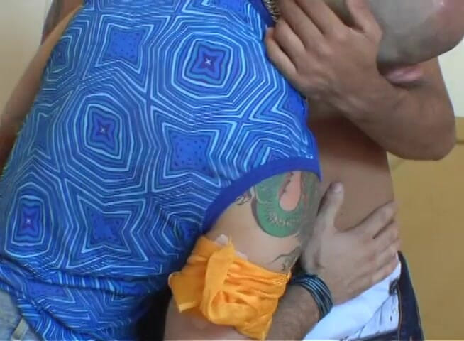 Hot Latinos dudes not gay but curious: Sexy latino etero scopa per la prima volta 20