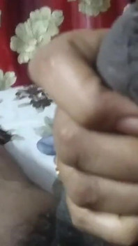 Mẹ kế mặc bikini lãng mạn và làm tình