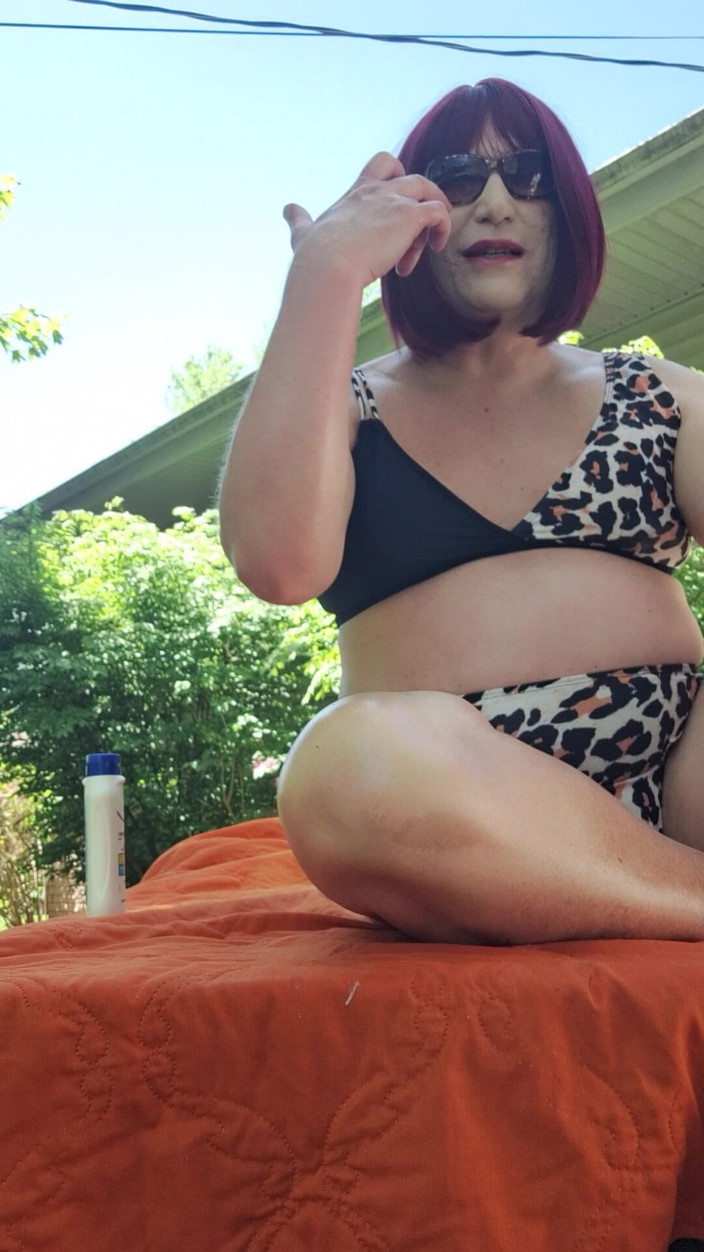 Victoria Lecherri: I Need Someone to Help Me Put on Some Sunscreen!