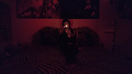Beth Kinky: Goth pyromaniac 01