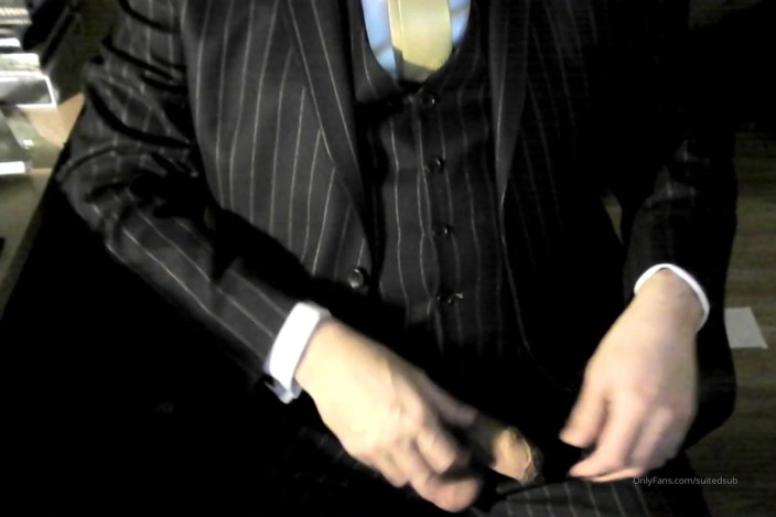 SuitedSub: Meraba-raba pinstripe...