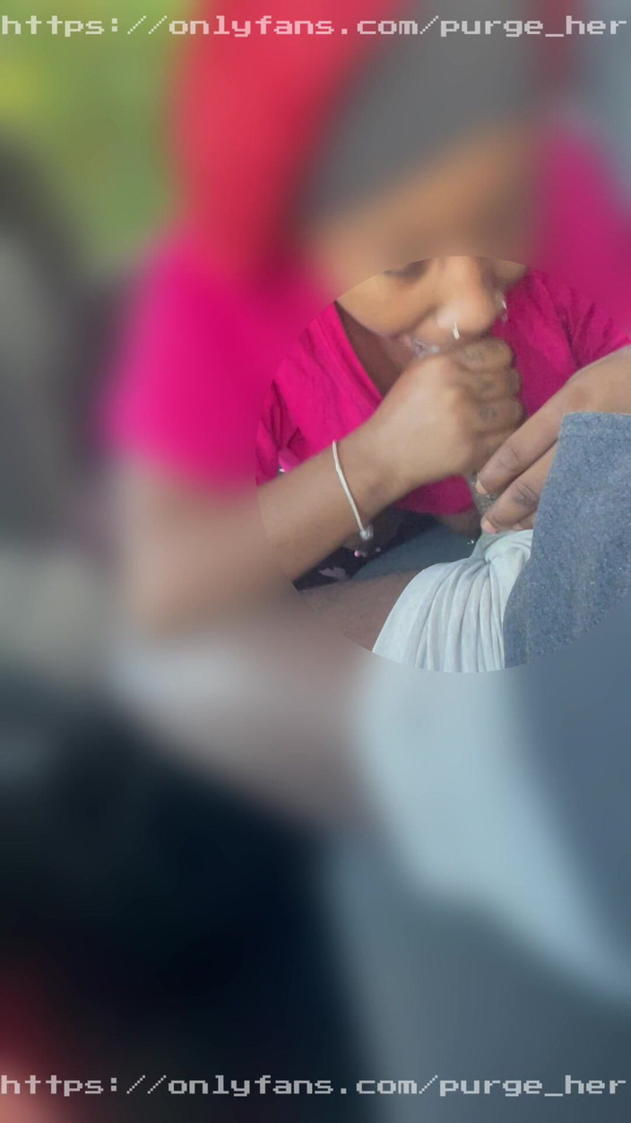 Purge_her: Big Lips Big Titty Pretty Girl Suck Dick so Good...