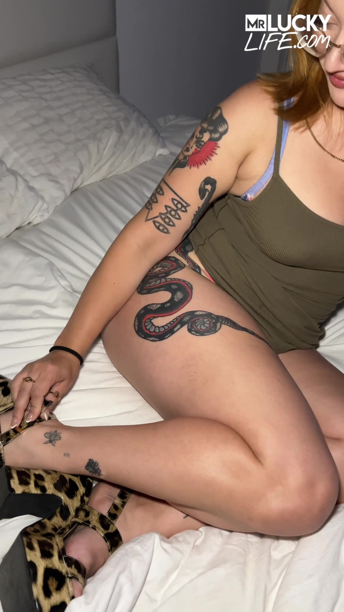 Mr.Lucky POV: Notte al film con emma anche il primo film con...