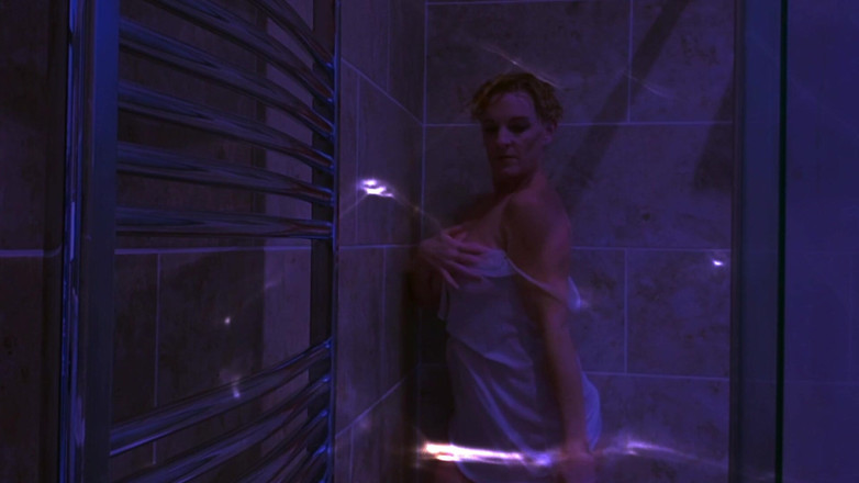 The adventures of Kylie Britain: Seduzione bagnata