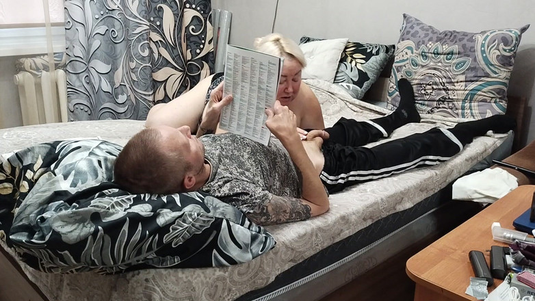 Zona901: La ragazza fa un pompino per una porzione di sperma...