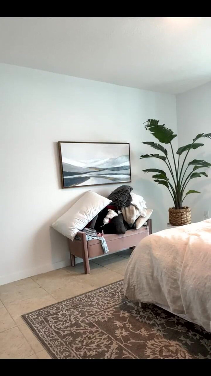 Dani Valentina: Hai sayang! Apa kau kangen pertunjukan air maniku sebelumnya?