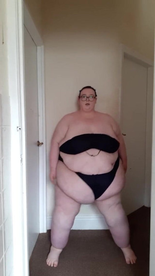 SSBBWLadyBrads: Saya suka berbogel