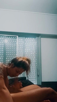 Padrastro E Hijastra Detrás De Cámaras. así Se Hace Un Vídeo Porno Real.
