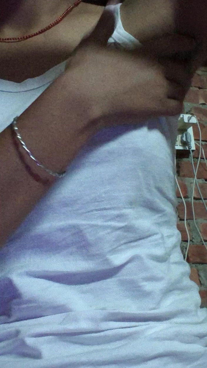 Moma: सेक्सी वीडियो