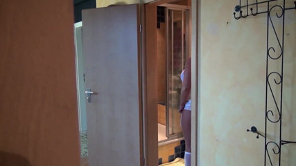 Deutschland porn: Analna przyjemność seksownej Suzy w POV