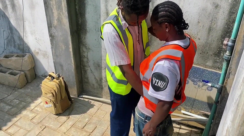 BLACKSHOOTERR: Twee Arbeiders Verlieten Het Werk Om Seks Te Hebben