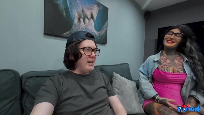 Nerd Pervert: Pixie peach - affamato di sperma