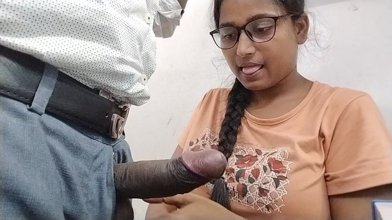 Pooja Didi: Stepdaughter Enjoying Stepfather's Dick. Kissing and Sucking