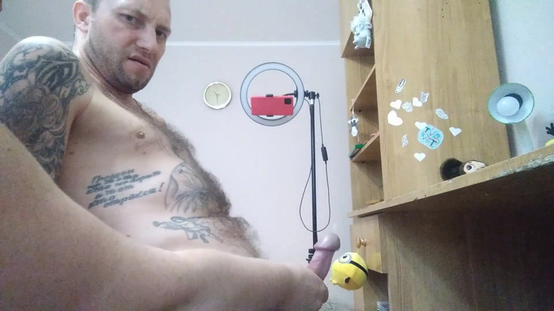 Zona901: Caught me jerking off and helped me cum