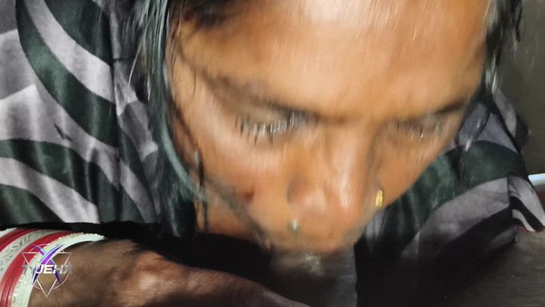 TijehX: Sangeeta si kakak ipar india lagi asik nyepong kontol dan...