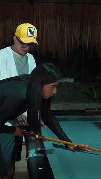 Büyük yarak lina henao ve pipe boy ile bilardo masasında sert seks