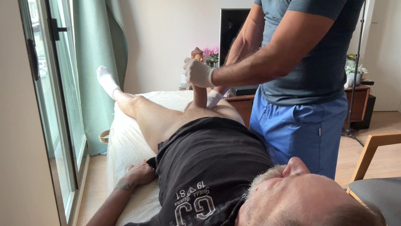 Monster Dick Hunters: Op bezoek bij de dokter voor een dringende controle