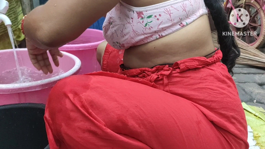 Indian House Wife Have Beautiful Figure Out (Anit studio)