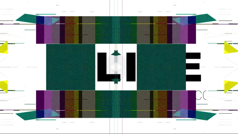 Squirt rain: 年轻女同性恋疯狂自慰，想着她裸体的好朋友