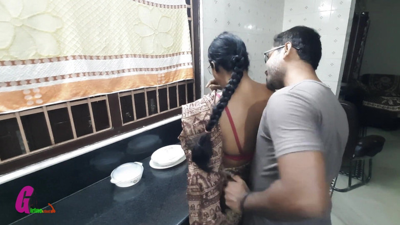 Horny_Bong: Kakak ipar india dientot habis-habisan sama devar di dapur