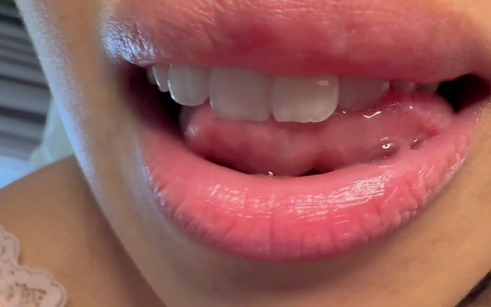 Asmr_mouth: 내 위에 와서 내 숨 냄새를 맡아