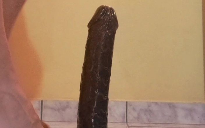 covo_sissy_cross: Eu não posso resistir quando o vejo de pé !!