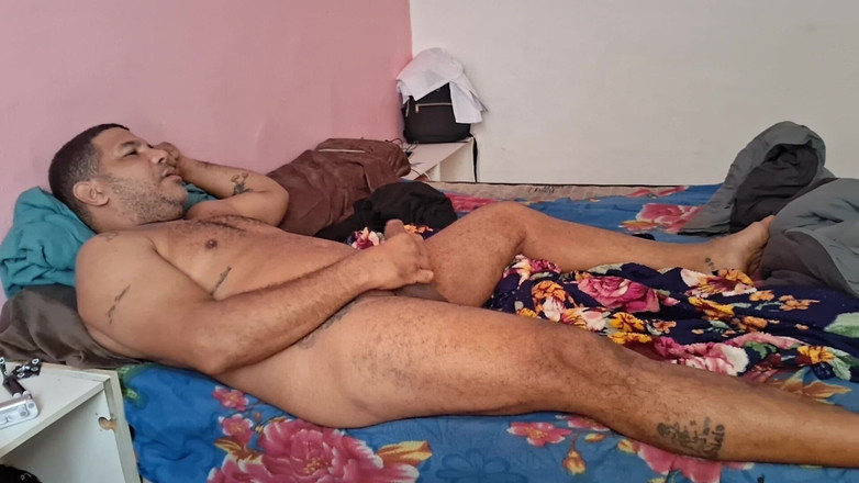 Jasmine santana: お尻に棒を突き刺されて目が覚めました