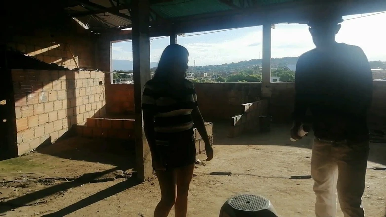 SAMANTA: 남편의 회사에서 온 엔지니어 David와 섹스하는 1부