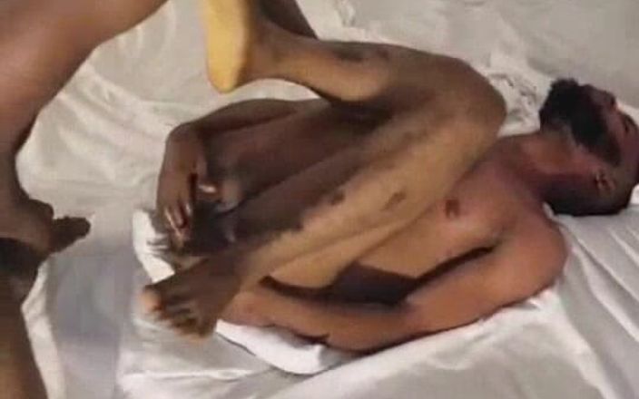 Sweetass132: Bunda grande leva bbc do vizinho